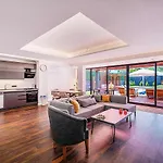 Villa Luxurylifevillas 5-6 *
