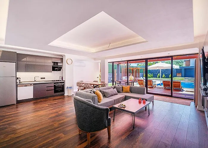 Вилла Luxurylifevillas 5-6 *